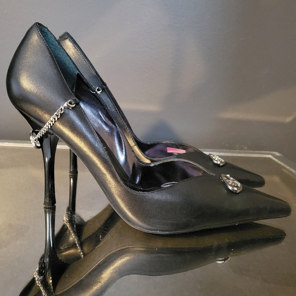 Baby Phat Black Pumps - Picture 3 of 4